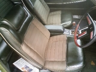 ブタケツ内装２