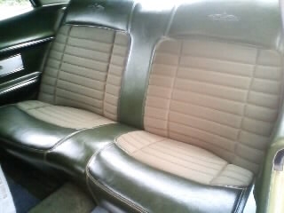 ブタケツ内装４